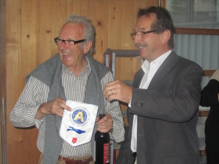 Gastgeschenke für Prof. Albrecht